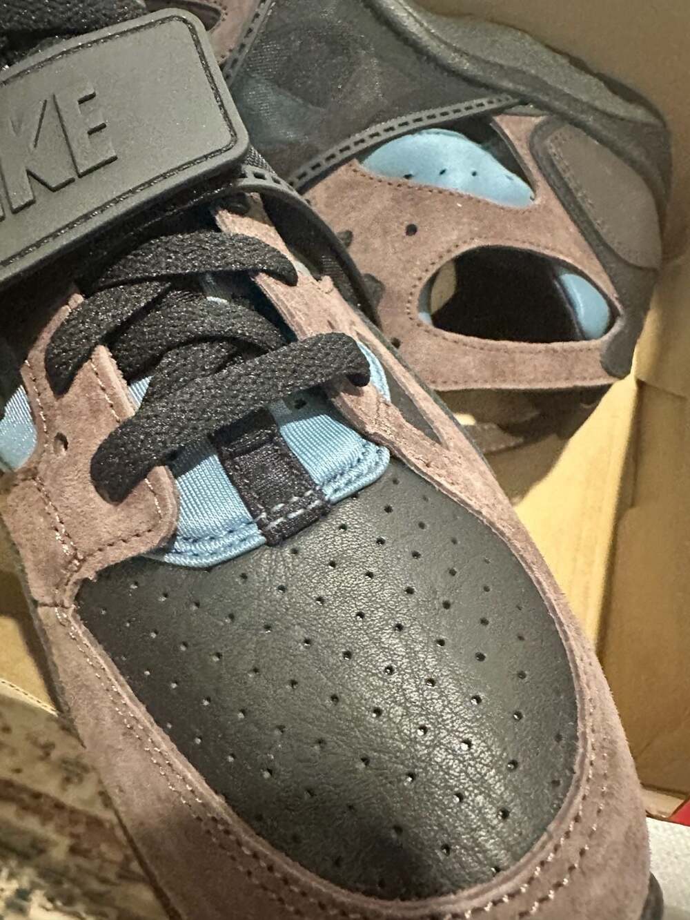 Nike Air Trainer Huarache Baroque Brown Smokey Blue IB0497-001 - Picture 4 of 10